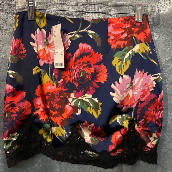 Urban Outfitters Floral Mini Skirt - Navy and Red - Picture 1 of 2